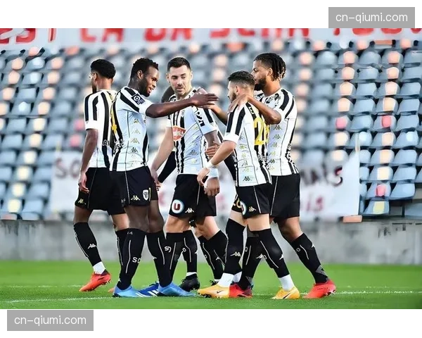 克莱蒙0-0战平勒阿弗尔，双方各取一分但保级压力未减