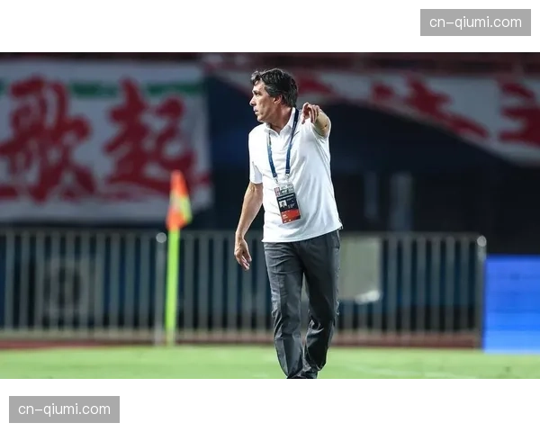 河南队门将吴龑多次神扑，力保球门不失助球队4-0大胜
